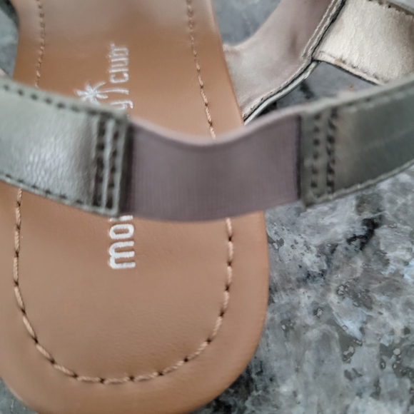 NEW Montego Bay Club sandals - Picture 4 of 5